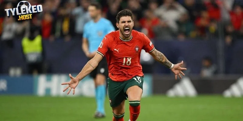 Man Utd muốn có Ruben Neves