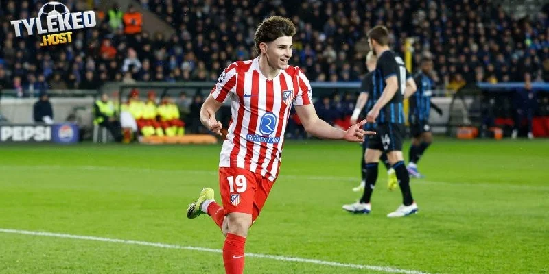 Diễn biến Atletico giữ Alvarez rất quyết liệu