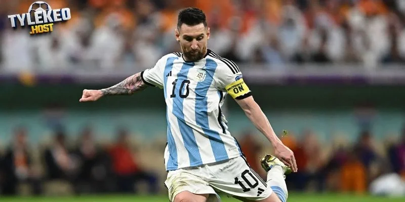 Lionel Messi với quan điểm khi được mời quay về