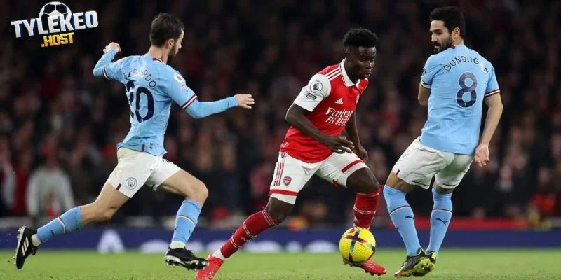 Saka Sa sút khó tin, Tottenham tốn 30 triệu bảng