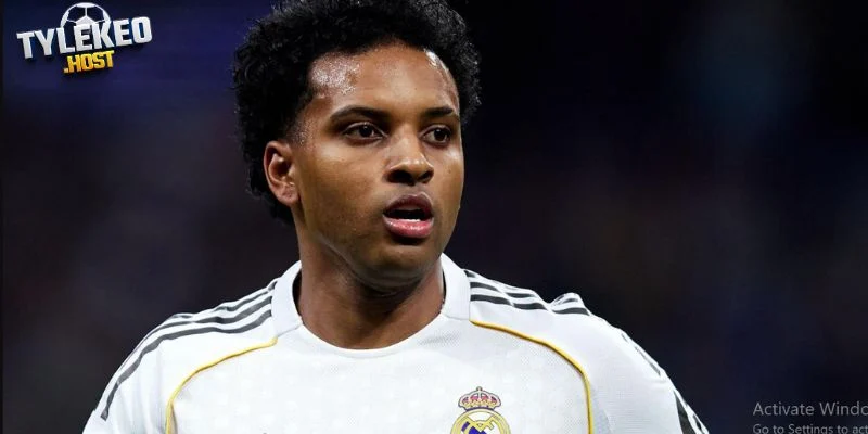 Real Madrid cần đưa ra phương án xoay tua